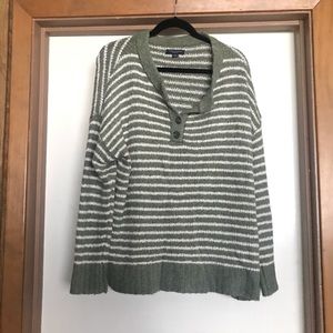 American Eagle sweater